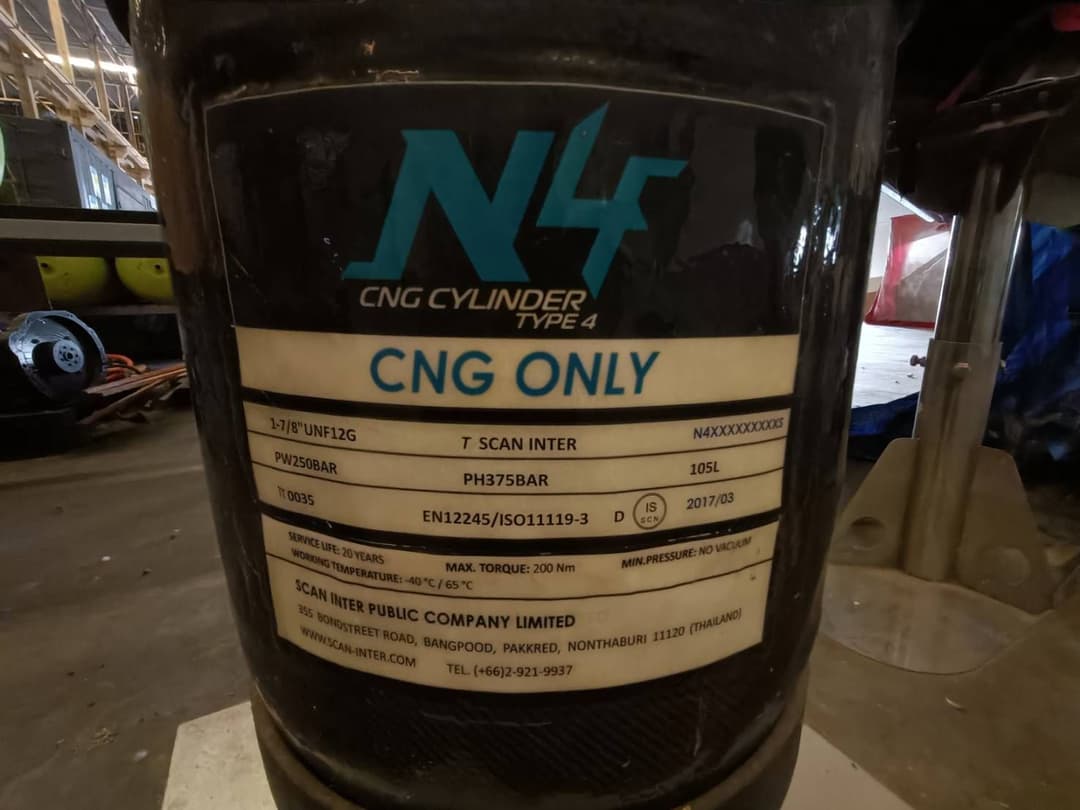 ถังแรงดันสูงแบบคอมโพสิตสำหรับก๊าซธรรมชาติอัด (CNG) และไฮโดรเจน (H₂)